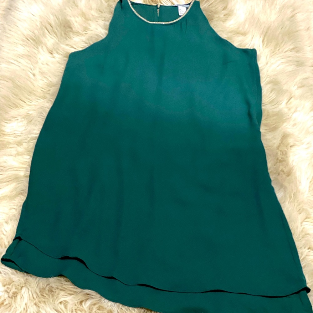 Elegant mini dress sleeveless solid color green